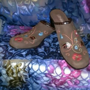 BRIGHTON "FIONA" MULE SHOE